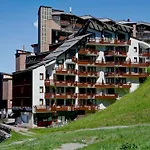 T3 2* Skis Aux Pieds, 9 Pers, Ascenseur Et Parking Couvert - Fr-1-513-8