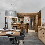 Appartement Neuf A Courchevel Le Praz - 8 Couchages, Proche Pistes, Terrasse Ensoleillee - Fr-1-568-3