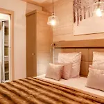 Appartement Contemporain A Courchevel Village, 4 Chambres, Proche Pistes, Sauna Et Parking - Fr-1-562-13