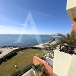 T2 Coin Chambre, Terrasse 1Ere Ligne Mer, Piscine