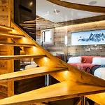 Chalet Nyumbani : Luxe Et Confort, Skis Aux Pieds, Proche Lac Et Pistes, Sauna, Jacuzzi, Solarium - Fr-1-598-66