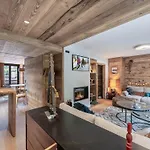 Duplex Moderne Et Chaleureux A Courchevel Avec Wifi Et Parking - Fr-1-562-66