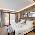 Chalet Luxe Avec Piscine, Sauna, Et Acces Facile Pistes Courchevel - Fr-1-568-27