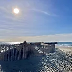 Studio Climatise En Bord De Mer Avec Terrasse Et Parking Prive - Fr-1-716-43