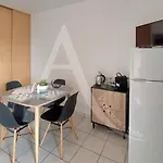 T3 Avec Terrasse, Climatisation Et Parking