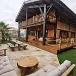 Maison Bois, Entre Ville Et Lac