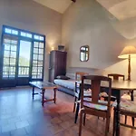 Appartement A Saintes-Maries-De-La-Mer, Proche Mer, Balcon, Parking Inclus - Fr-1-475-195