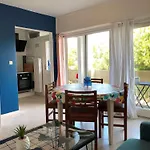 Appartement T2 Confortable Avec Wifi, Loggia Spacieuse, Garage A Balaruc-Les-Bains - Fr-1-553-289