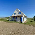 Cabane De Gardian 6 Pers, Nature, Animaux Admis, Parking - Fr-1-475-186
