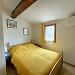 Maison 6 Pers Avec Piscine Commune Et Climatisation - Fr-1-475-166