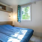 Mobilhome A 2Kms Plage Et Commerces