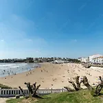 Appartement 3 Chambres A Royan Avec Parking Pres De La Plage - Fr-1-494-201