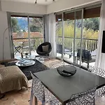 Villa W