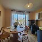 Appartement Rustique Proche Plage Et Base Nautique, Stationnement Inclus - Fr-1-364-79