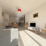 Appartement Confortable Proche Centre-Ville, 4 Pers, Parking Inclus - Fr-1-474-209