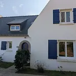 Maison Familiale , Mine D'Or A Pied