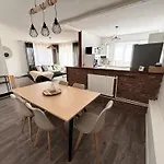 Appartement Spacieux Et Lumineux, 3 Chambres A Coudekerque-Branche