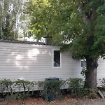 Mobil-Home A Louer Dans Un Camping **** Proche De La Mer Et Foret