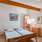 Pavillon T2 Mezzanine Climatise Avec Piscine Et Parking, Proche Plage - 6 Pers - Fr-1-409-216