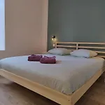 Coeur De Ville, Spacieux Appartement Rez De Jardin