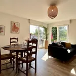 La Villa Des Lilas