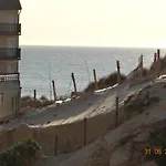 Appartement Ste Cecile A 50 Metres De La Plage
