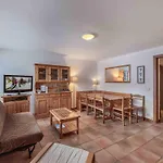 Appart 3P Courchevel, Au Pied Des Pistes, 2 Chambres, Balcon, Pour 6 Pers - Fr-1-563-24