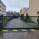 Appartement Avec Piscine Proche Plage Et Commerces