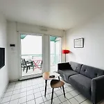 Appartement 4 Pers Avec Vue Mer, Face A La Plage - Fr-1-709-33