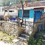 Gite Renove Calanque La Vesse
