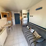 Charmant T2 Avec Piscine Et Parking Privatif Au Cap D'Agde, Ideal Pour 4 Personnes - Fr-1-749-72