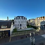 Joli T2 Situe Dans Le Coeur De Cabourg