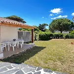Superbe Villa A Deux Pas Des Commerces Avec Jardin