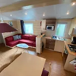 Bungalow Convivial Pres De Saint-Jean-De-Monts Avec Jardin_2