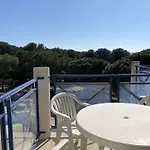 Appartement 2 Pieces En Duplex Avec Terrasse Et Piscine A Balaruc-Les-Bains - Fr-1-553-301