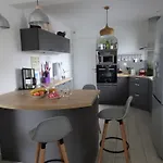 Comfortable Holiday Home, Emerald Coast, Frehel