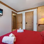 Chalet De 160M² A Courchevel, Proche Pistes, Pour 8 Avec Sauna Et Garage - Fr-1-562-44