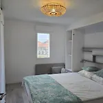 Cozy Renovated Apartment Behind Arcachon Station