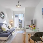 Appartement A Deux Pas De La Plage De Cabourg, Balcon, Wifi, Parking Gratuit ! - Fr-1-788-29