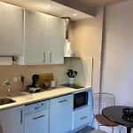 Charming T2 With Terrace Near Beach