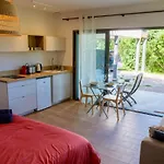 Studio Neuf Et Lumineux