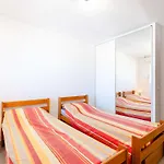 Appartement T3 Avec Ascenseur Et Parking A Narbonne - Fr-1-409-279