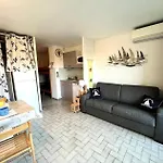 Residence Le Lagon Bleu - Studio Cabine Avec Piscine Au Grau Du Roi Mae-7021