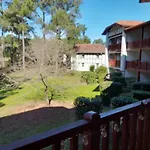 Appartement Dans Residence Du Golf Proche Du Lac
