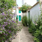 Le Clos Des Vieux Moulins