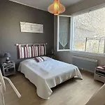 Villa 1926 A Royan/Pontaillac, Proche Plage Et Commerces, 3 Ch, Parking Prive, Cuisine Equipee. - Fr-1-494-147