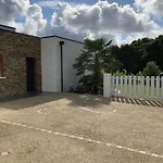Maison Avec Piscine Couverte