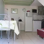 Noirmoutier : Maisonnette En Residence Pres De La Plage, 5 Pers, Animaux Admis - Fr-1-823-81
