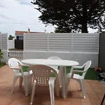 Noirmoutier : Maisonnette En Residence Pres De La Plage, 5 Pers, Animaux Admis - Fr-1-823-81