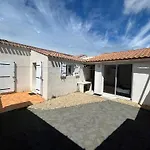 Maison A La Gueriniere, Proche Plage, Pour 6 Personnes Avec Wifi - Fr-1-823-25
